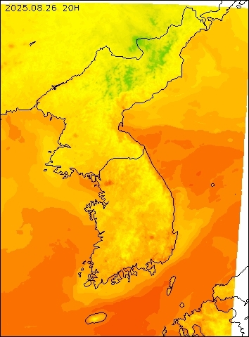 2025-08-26 20 : 00
