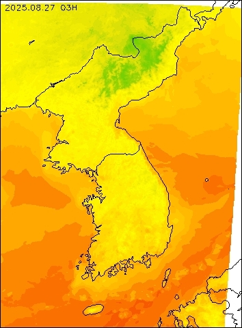 2025-08-27 03 : 00