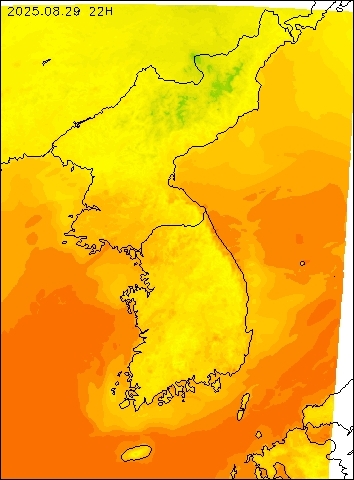 2025-08-29 22 : 00