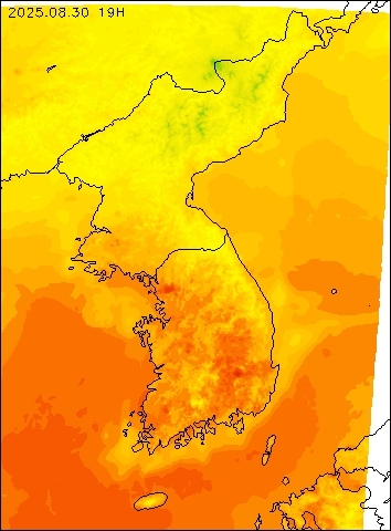 2025-08-30 19 : 00