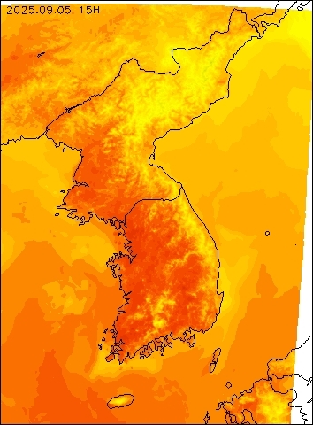 2025-09-05 15 : 00