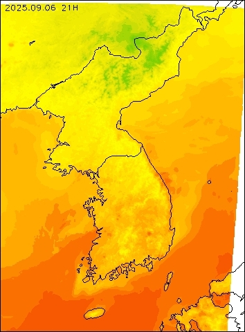2025-09-06 21 : 00