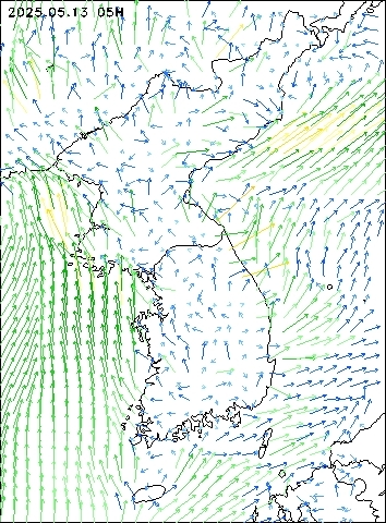 2025-05-13 05 : 00