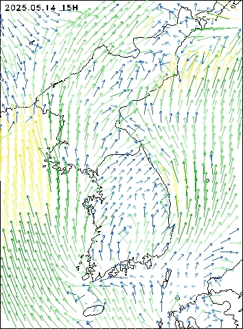 2025-05-14 15 : 00