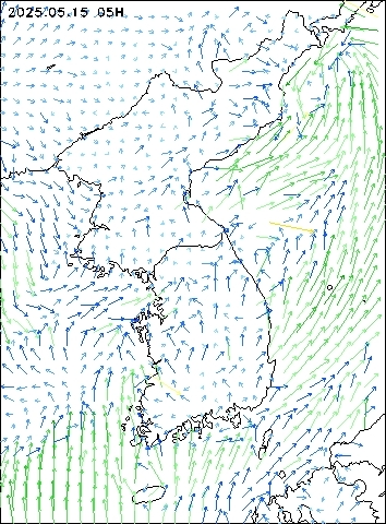 2025-05-15 05 : 00