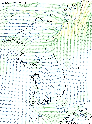 2025-05-18 16 : 00