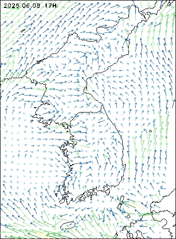 2025-06-08 17 : 00