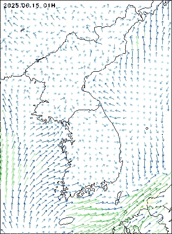 2025-06-15 01 : 00