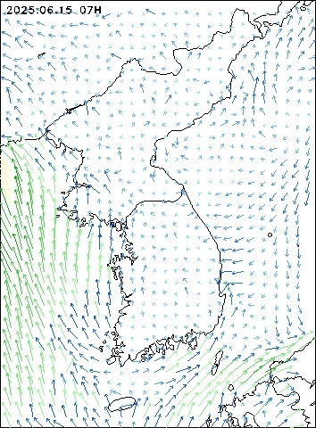 2025-06-15 07 : 00