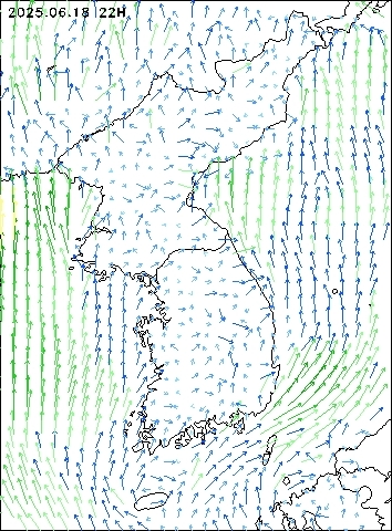 2025-06-18 22 : 00