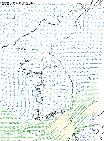 2025-07-08 23 : 00