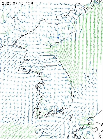 2025-07-13 15 : 00