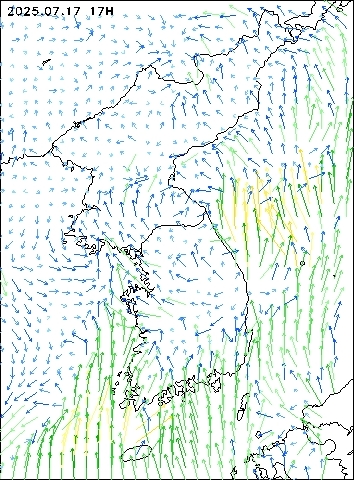 2025-07-17 17 : 00