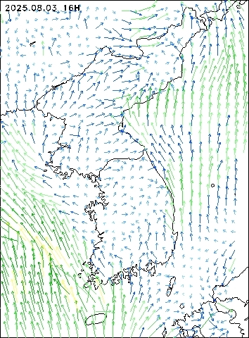 2025-08-03 16 : 00
