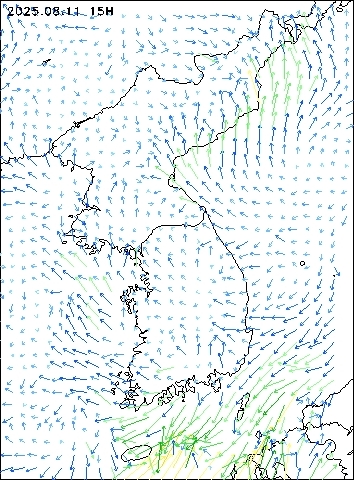 2025-08-11 15 : 00