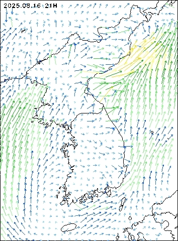 2025-08-16 21 : 00