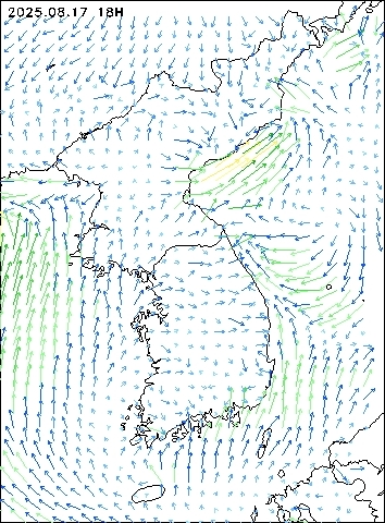 2025-08-17 18 : 00