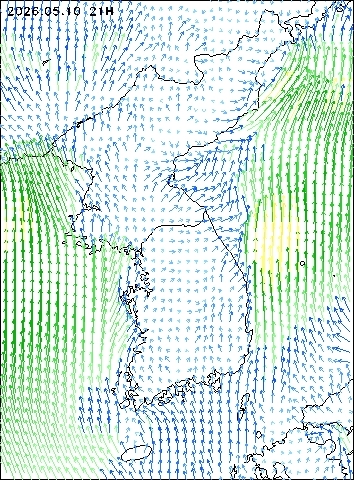 2026-05-10 21 : 00