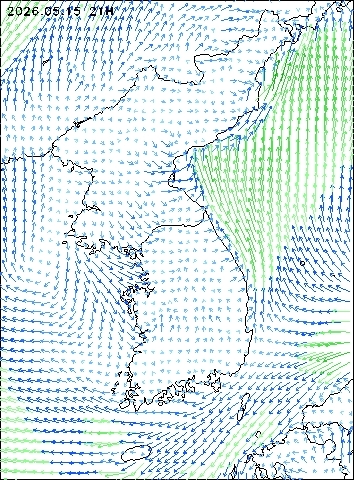2026-05-15 21 : 00